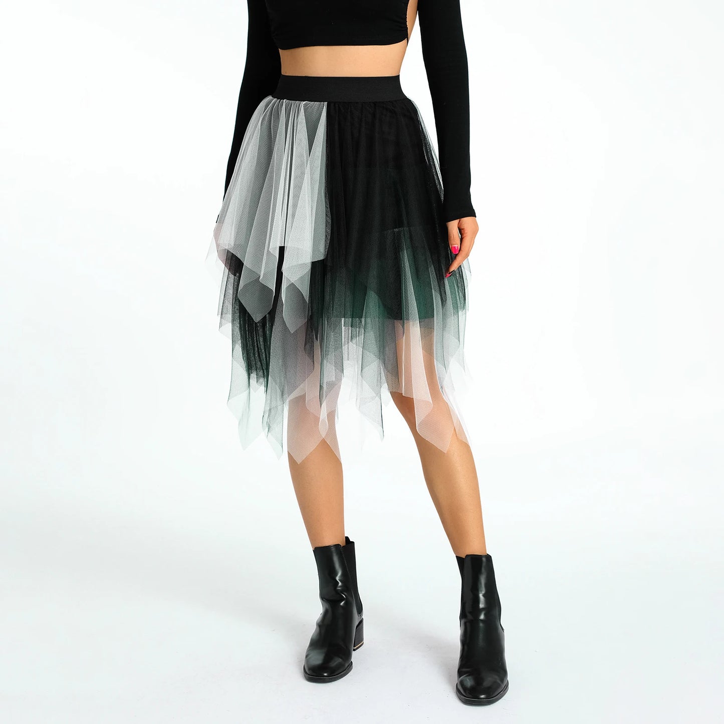 Jupe en Tulle Noir et Gris Dégradé – Look Rock et Alternatif