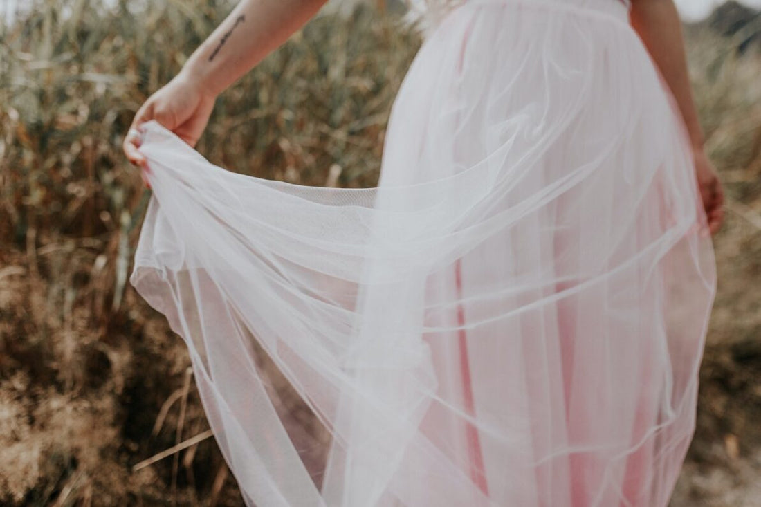 Mariage en Vue : Comment Intégrer la Jupe en Tulle à sa Tenue de Cérémonie ?