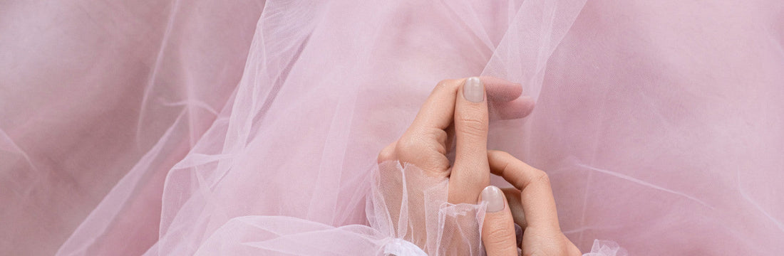 Entretien et Lavage : Comment Garder le Volume de sa Jupe en Tulle ?