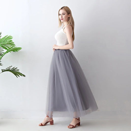 Jupe en Tulle Gris Anthracite - Tenue de Soirée Moderne
