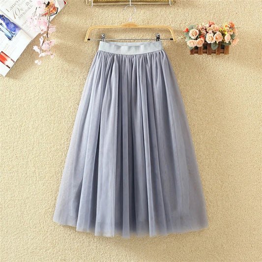 Jupe en Tulle Gris Perle – Look Long et Aérien