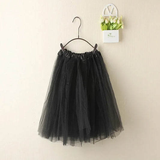 Jupe en Tulle Noir Ebène – Modèle Court Basique et Élégant