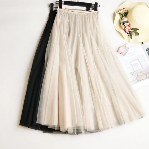 Mini Jupe en Tulle Beige Sable – Look Élégant et Léger